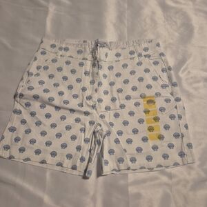 Caribbean Joe White and Blue Shell Print Women Shorts